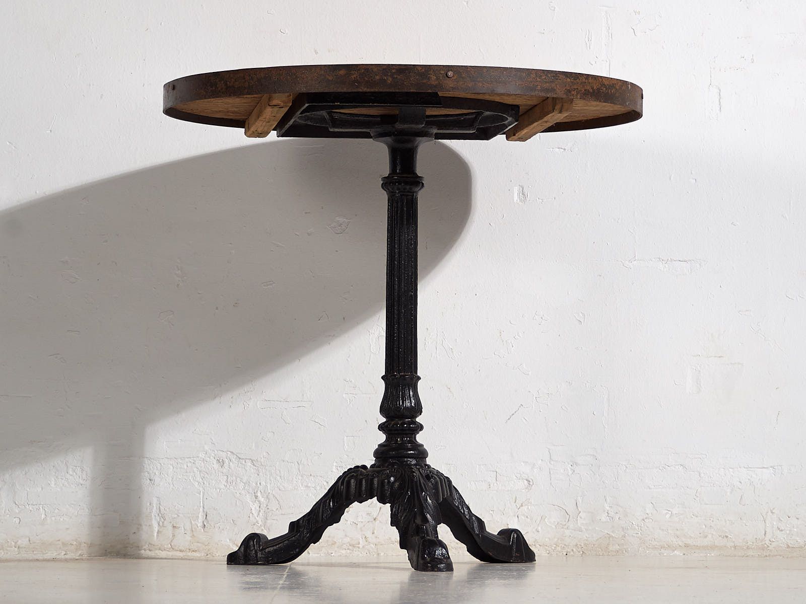 Antique Round Garden Table (C.1920) #16 photo furniture