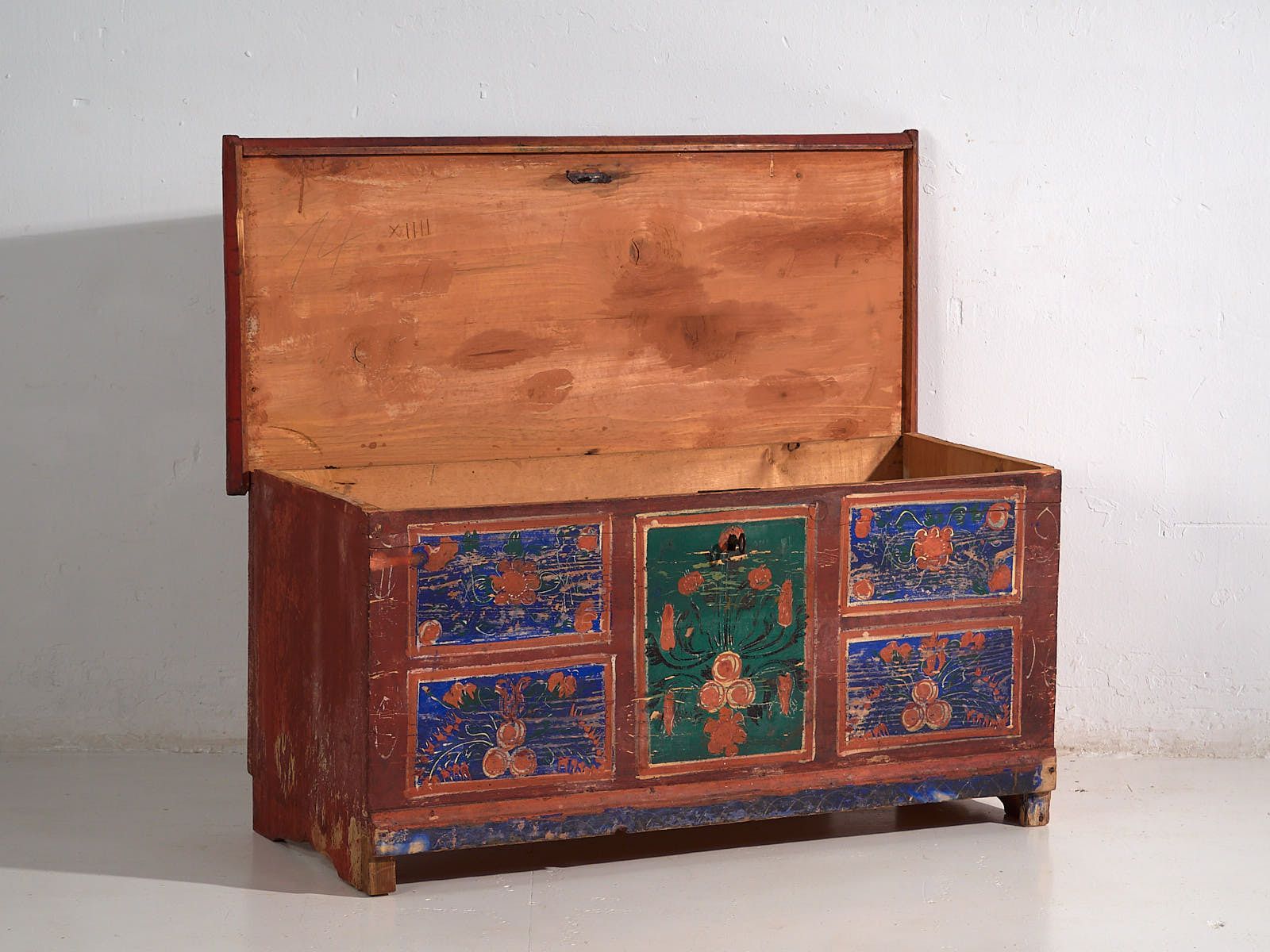 Antique Hand Painted Chest With Floral Motifs (Year 1907) #100 photo Furniture