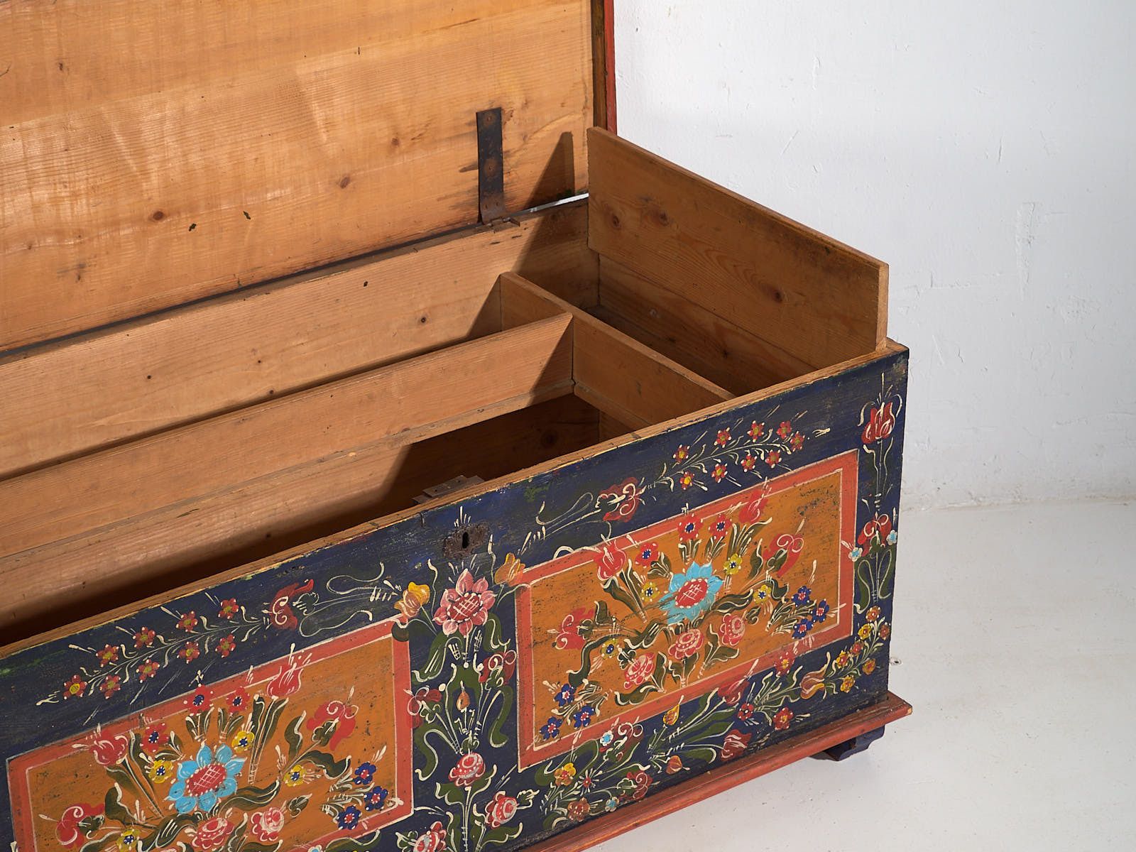 Antique Trunk With Floral Motifs (C.1870) #67 photo 1855.0