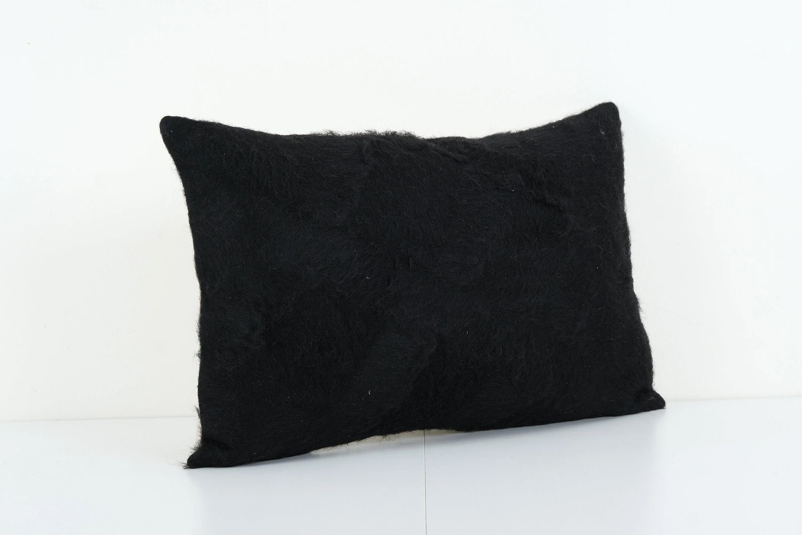 Turkish Siirt Blanket Lumbar Cushion Cover, Wool Kilim Black Pillow Cover photo Textiles