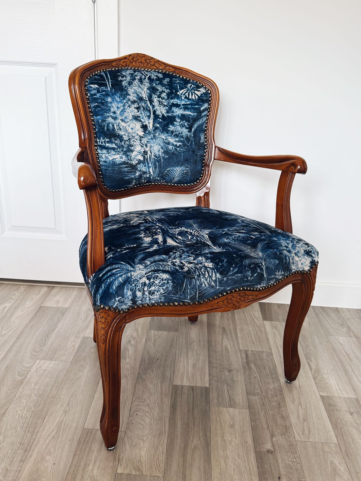 Restored Louis XV Style Armchair   Scenic Deep Blue Upholstery, Solid Wood Frame photo vinterior