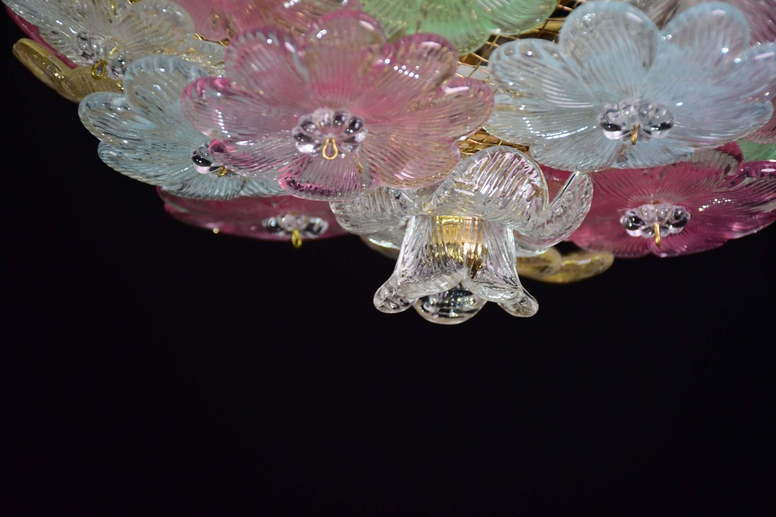photo vintage Charming Murano Barovier & Toso Flowers Flush Light Fixture, Ceiling, 1960s