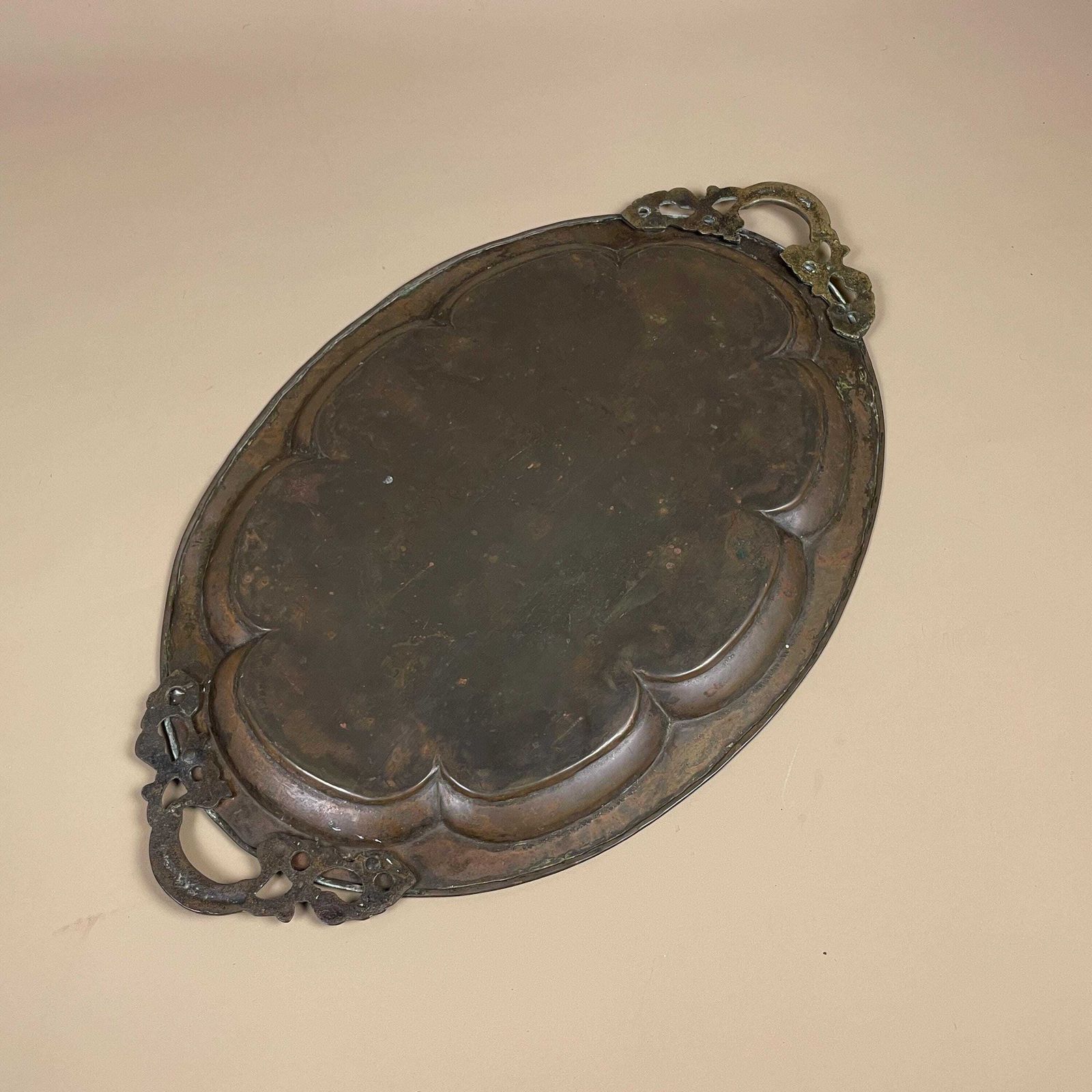 Antique Metal Gold Indian Patterned Brass Tray 46x29cm Plate Asian Handmade Handles Decorative Scallop Patterned Wall Art Oval Vintage photo vintage