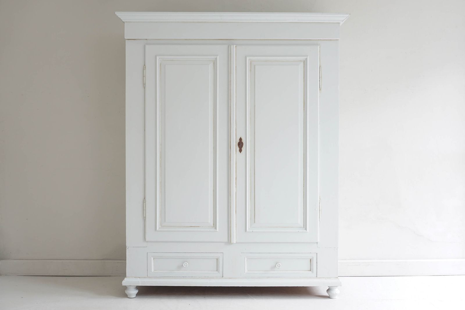 Antique Continental Wardrobe (Knockdown) photo furniture
