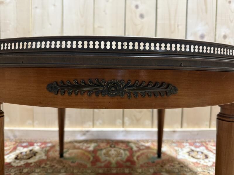 Table Basse Bouilllote De Style Louis XVI Marbre De Carrare photo for sale
