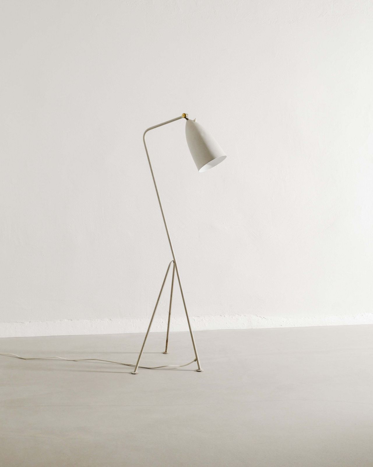 Original Swedish Mid Century "Grasshopper" Floor Lamp In Grey Lacquer By Greta Magnusson Grossman For Bergboms Sweden, 1950s