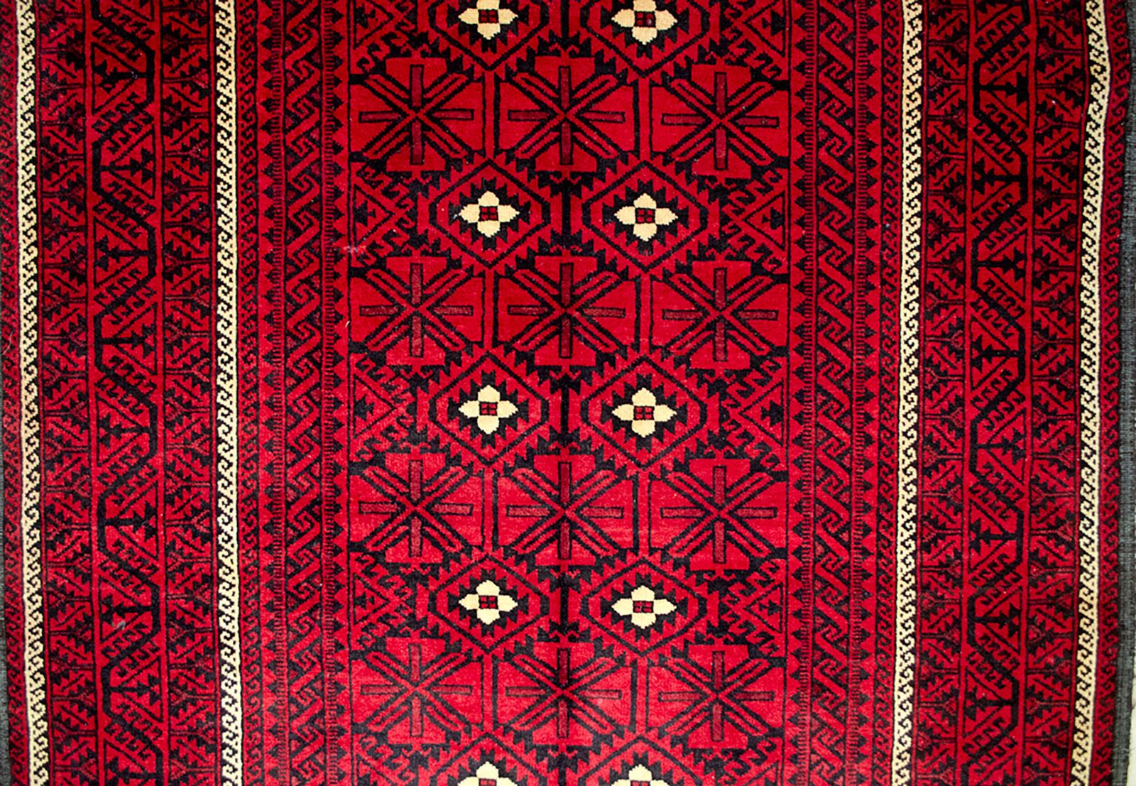 Vintage Baluch Rug 285x136cm photo Textiles