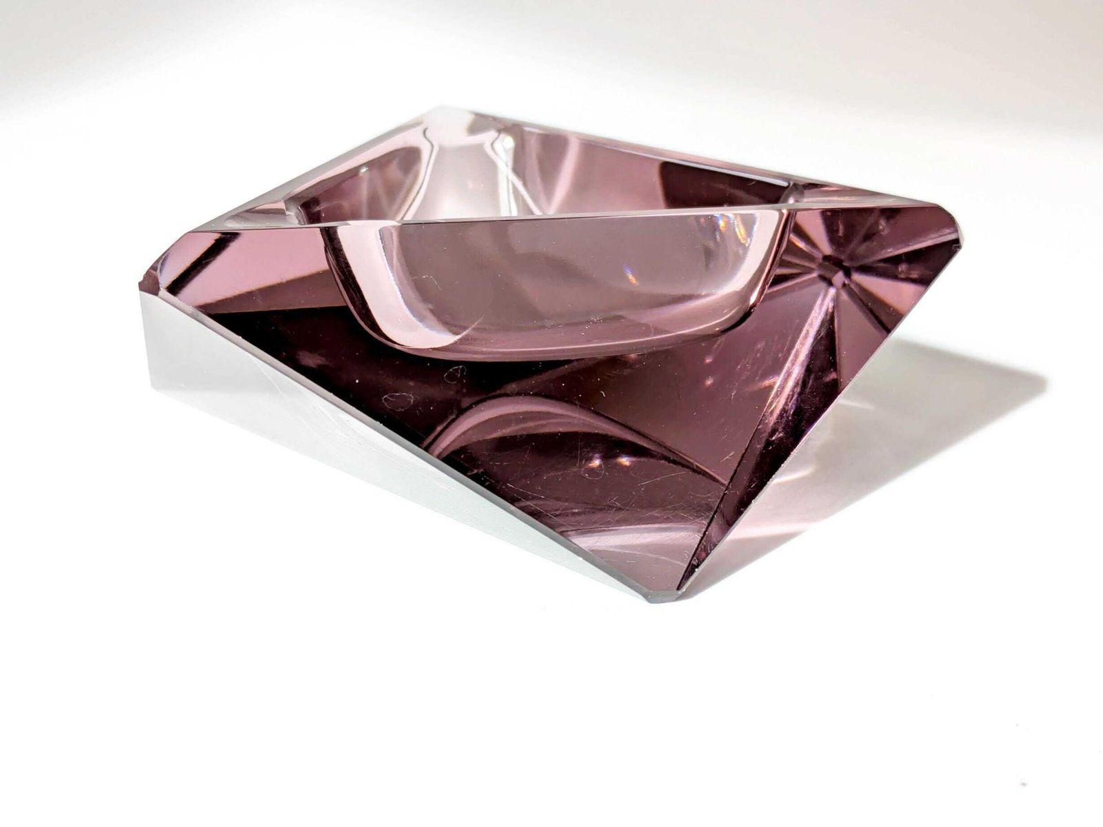 Midcentury Murano Glass Bowl, Amethyst Faceted Diamond Shape, Italian Art Glass 1960s photo vinterior