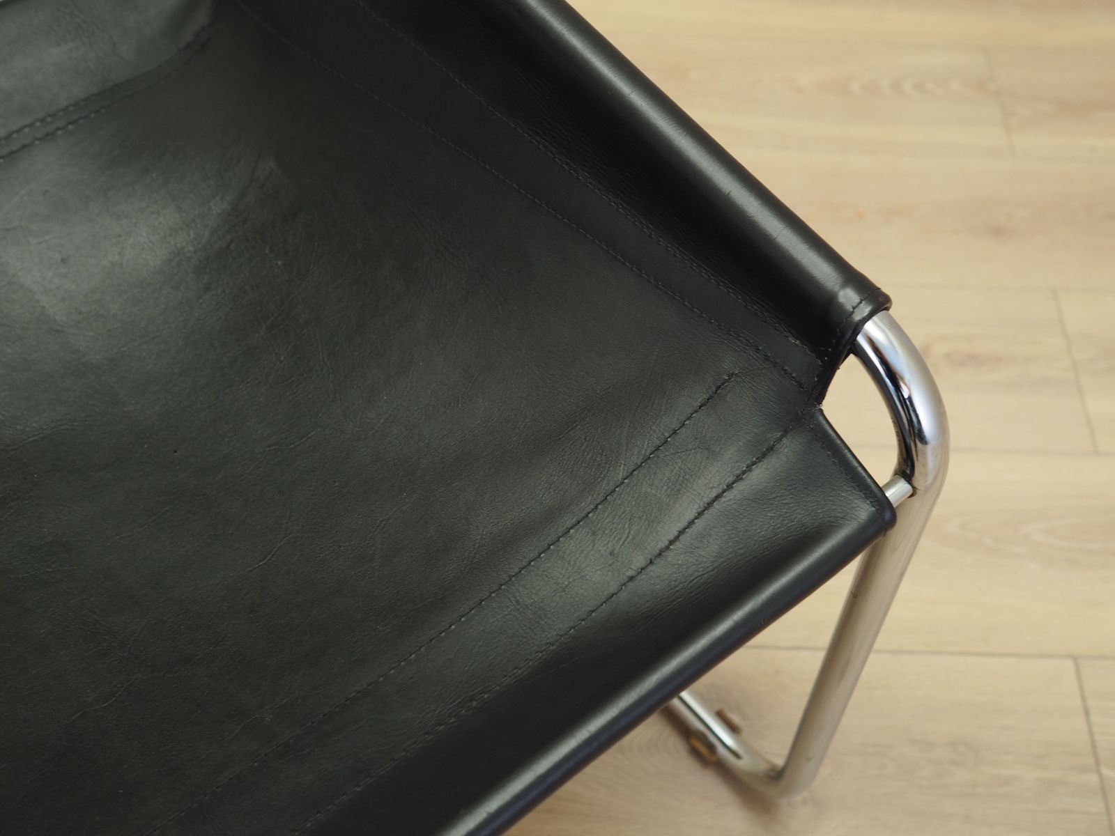 photo for sale Leather Chair, Italian Design, 1970s, Production: Italy