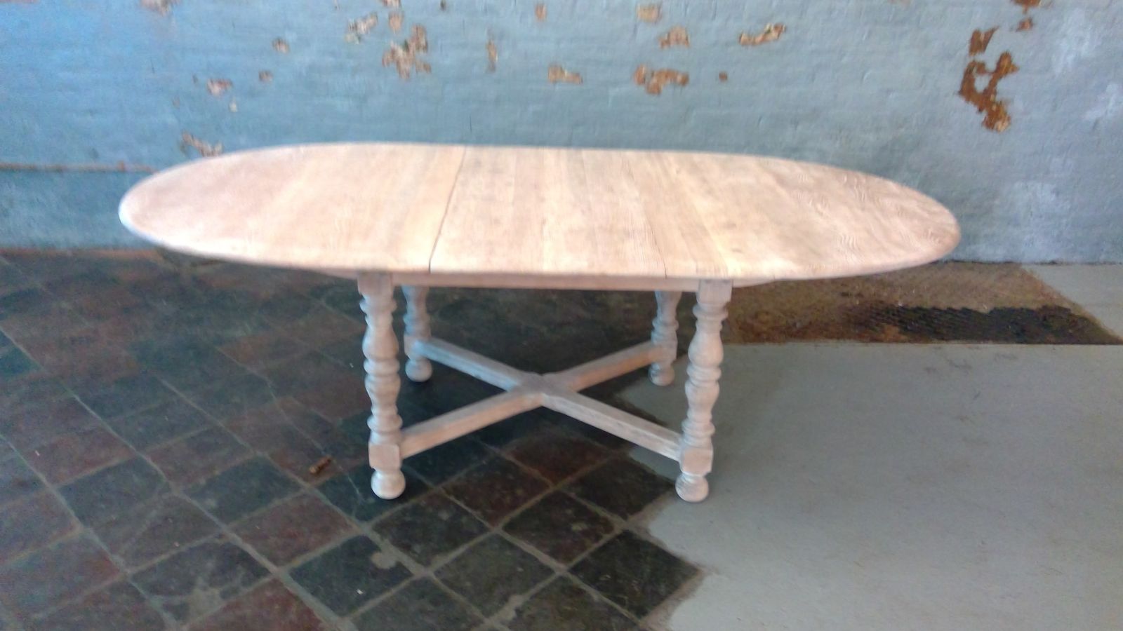 Cerused Ercol Limed Elm Butterfly Leaf Dining Table