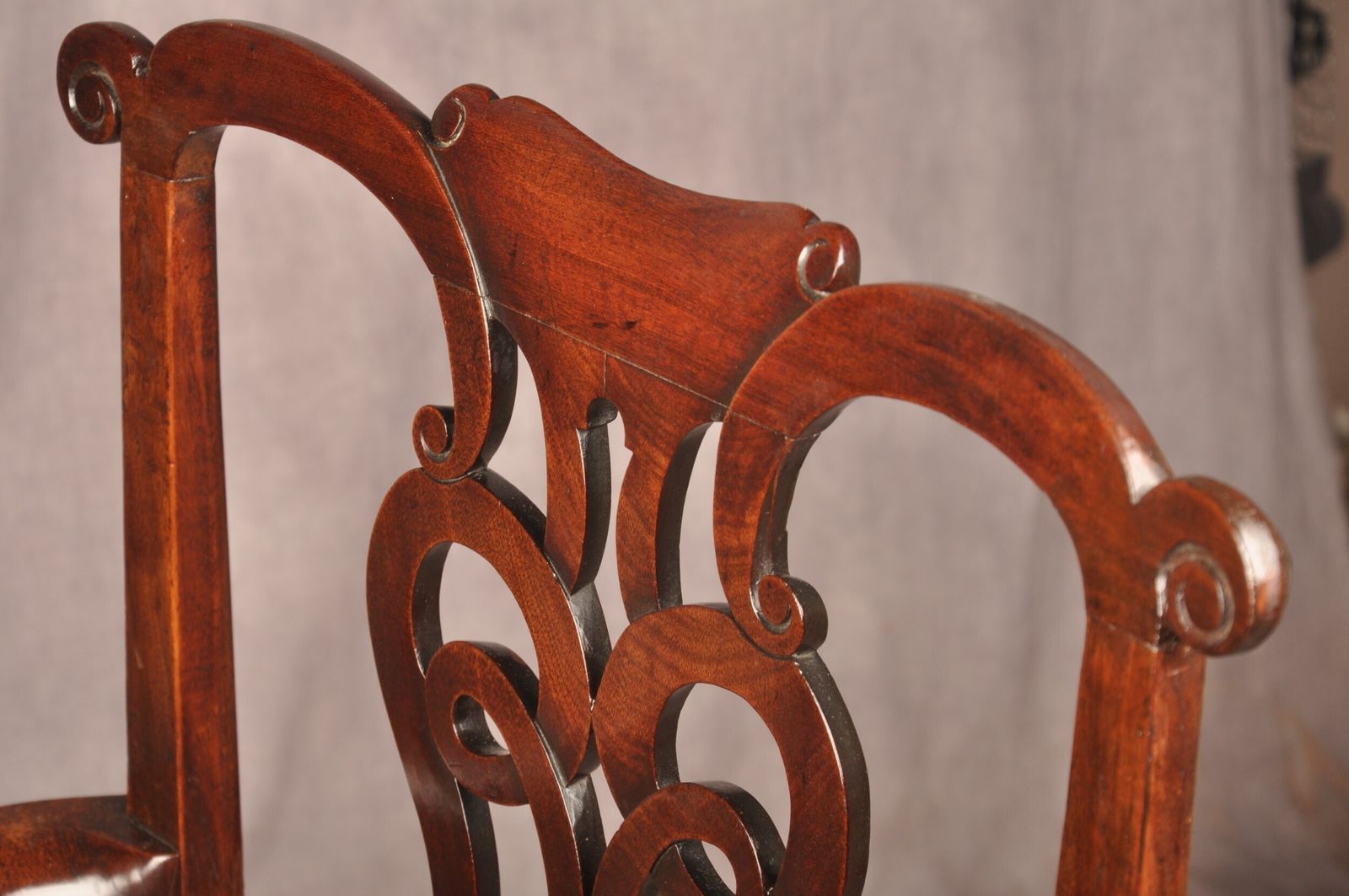 photo vinterior Fine 18th Century Irish Mahogany Armchair