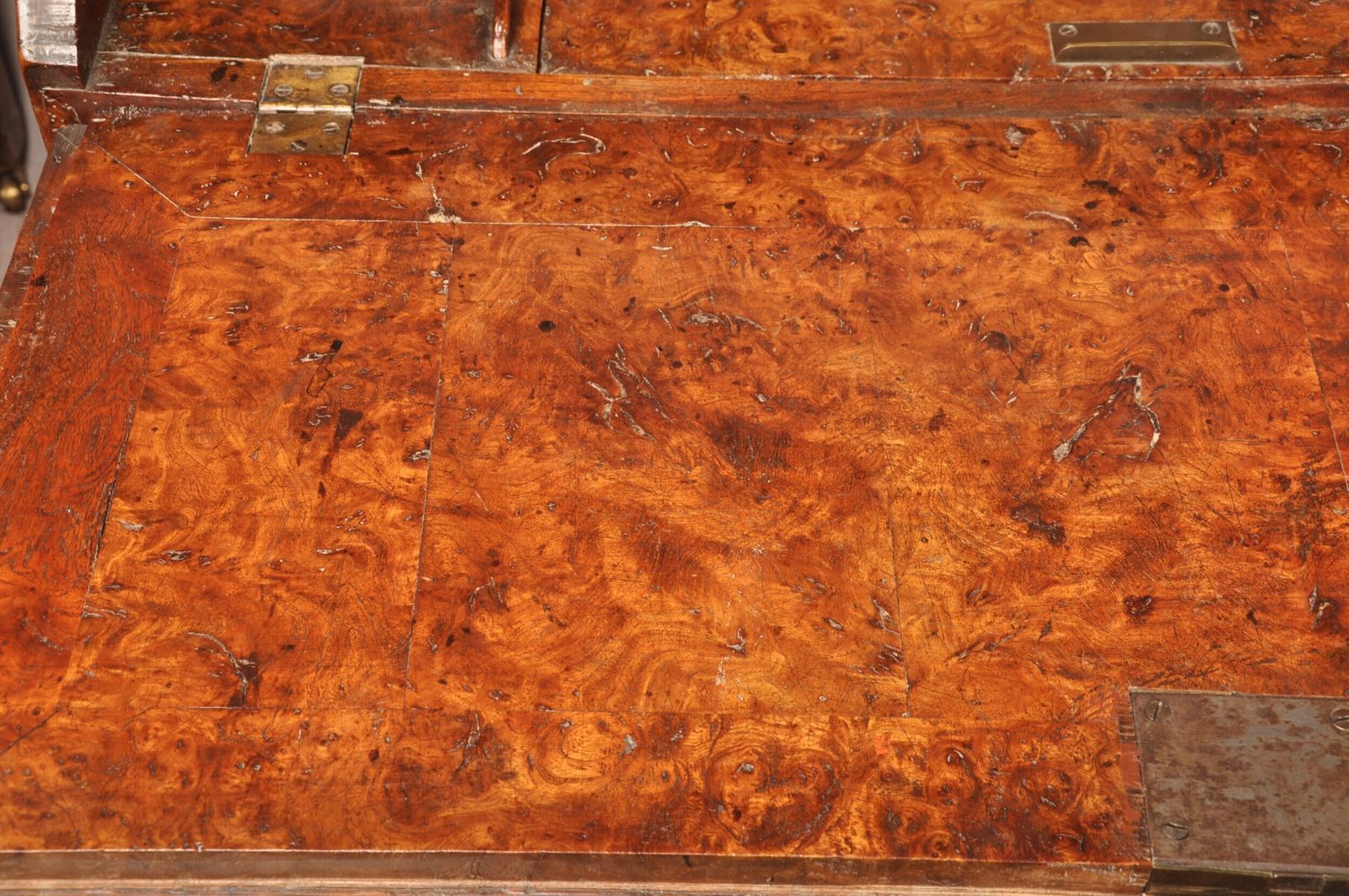 Exceptional Early 18th Century Burr Elm Bureau photo vintage