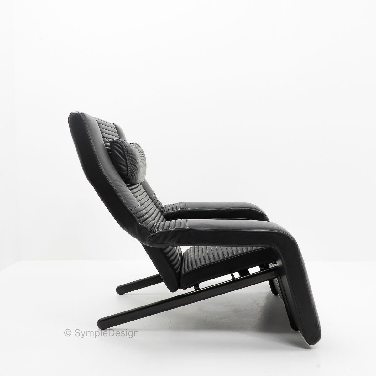 Post Modern Lounge Chair By Ammannati & Giampiero For Brunati, 1980s photo for sale