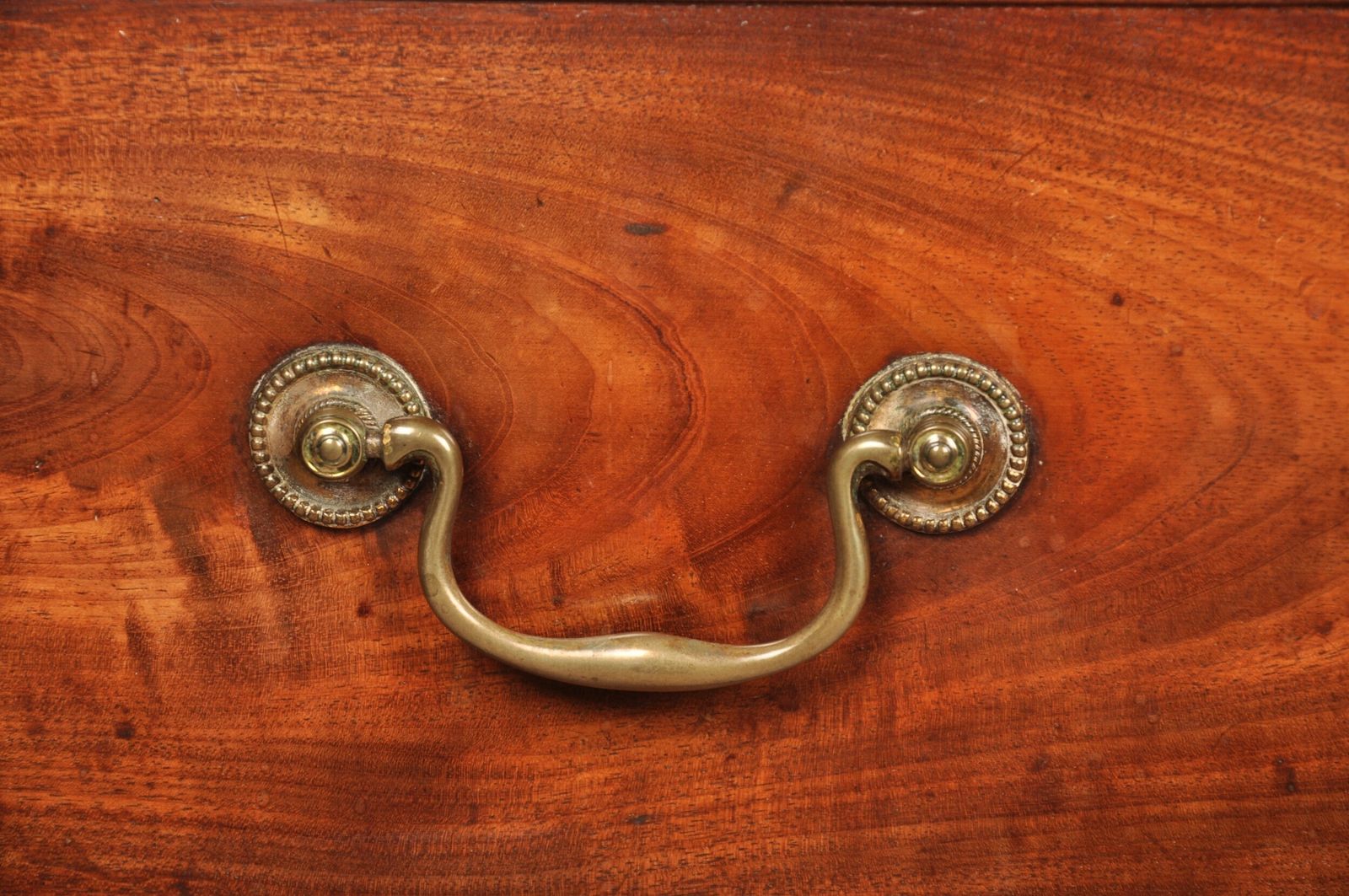 Fine 18th Century Mahogany Chest Of Drawers photo vinterior