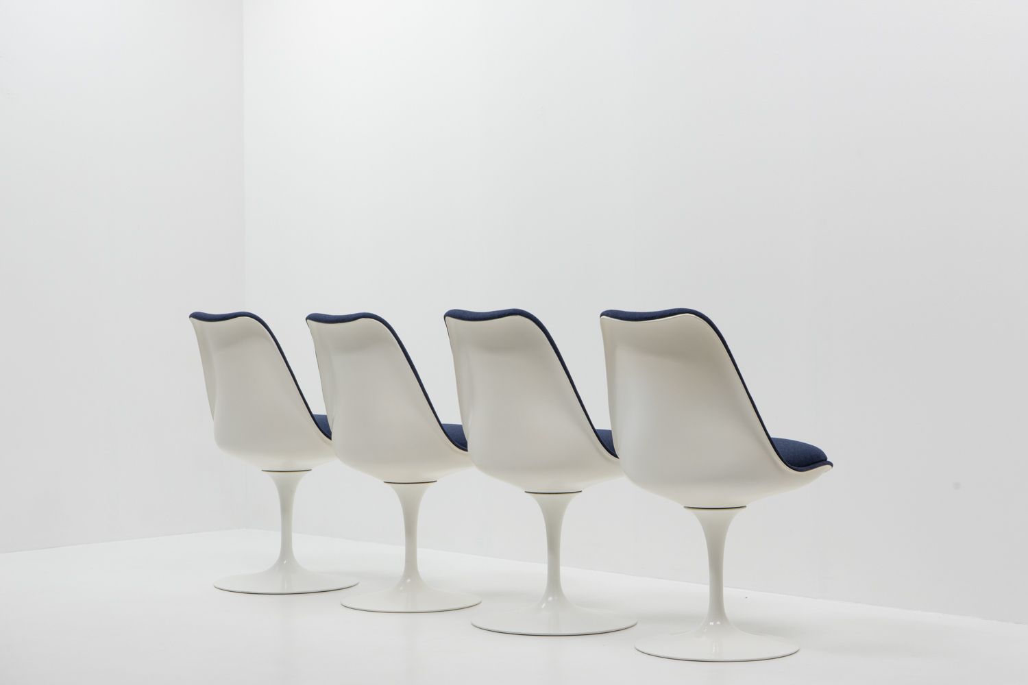 Side Chairs By Eero Saarinen For Knoll, Switzerland, 1970s – Set Of 4 photo Furniture