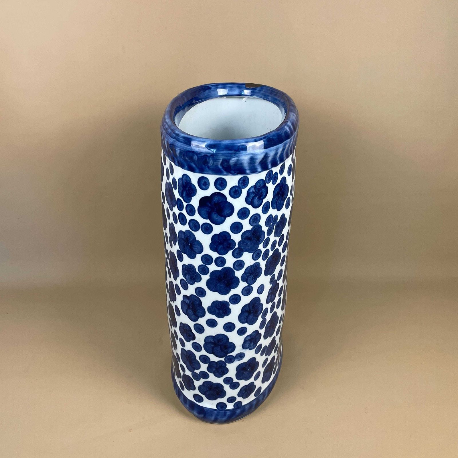 Large Vintage Blue & White Porcelain Umbrella Stand Vase With Hand Painted Blossom Floral Pattern Oriental Chinoiserie Style Oval Top photo vinterior