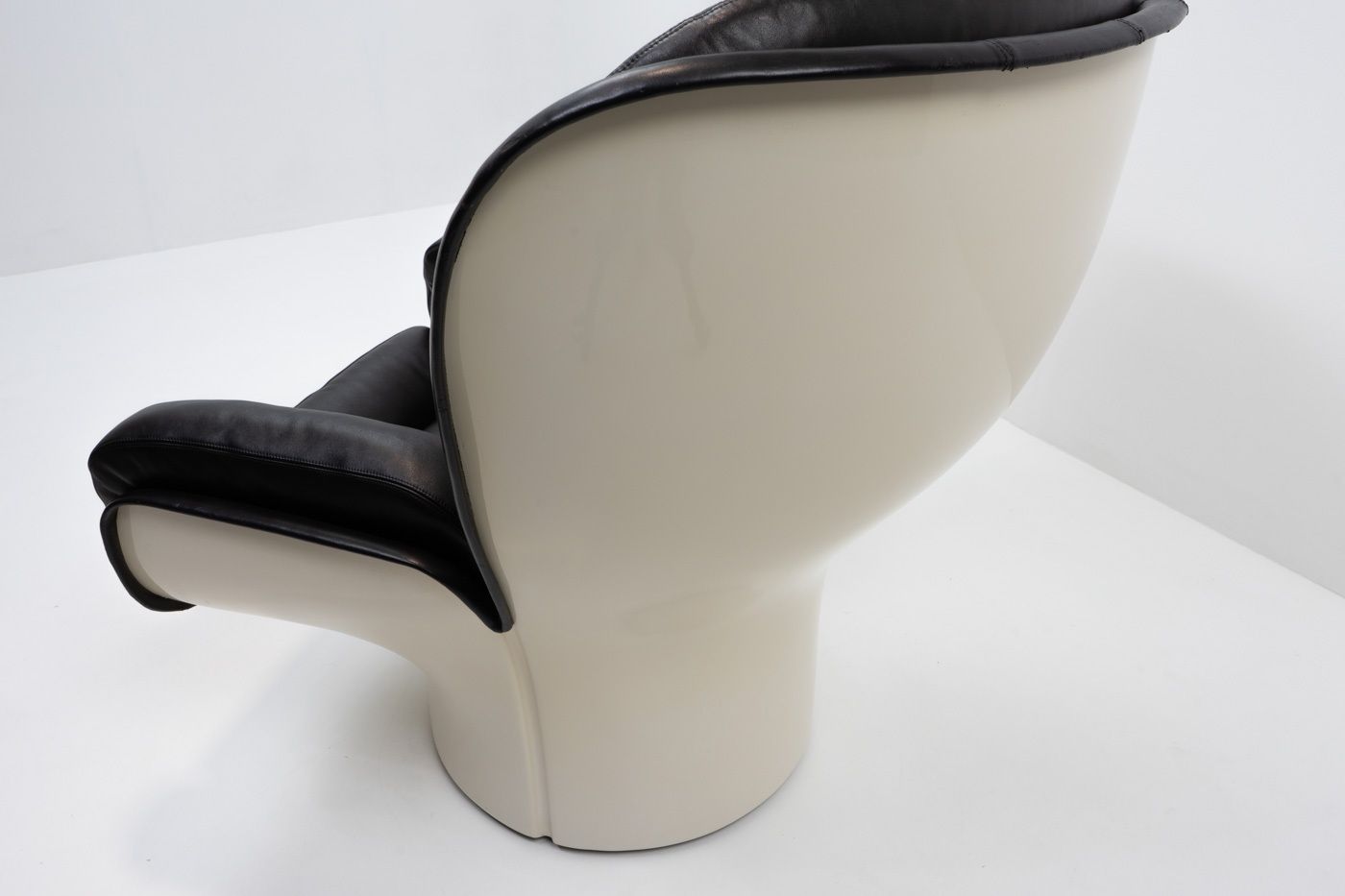 photo for sale Elda Lounge Chair By Joe Colombo, 1970s Italy