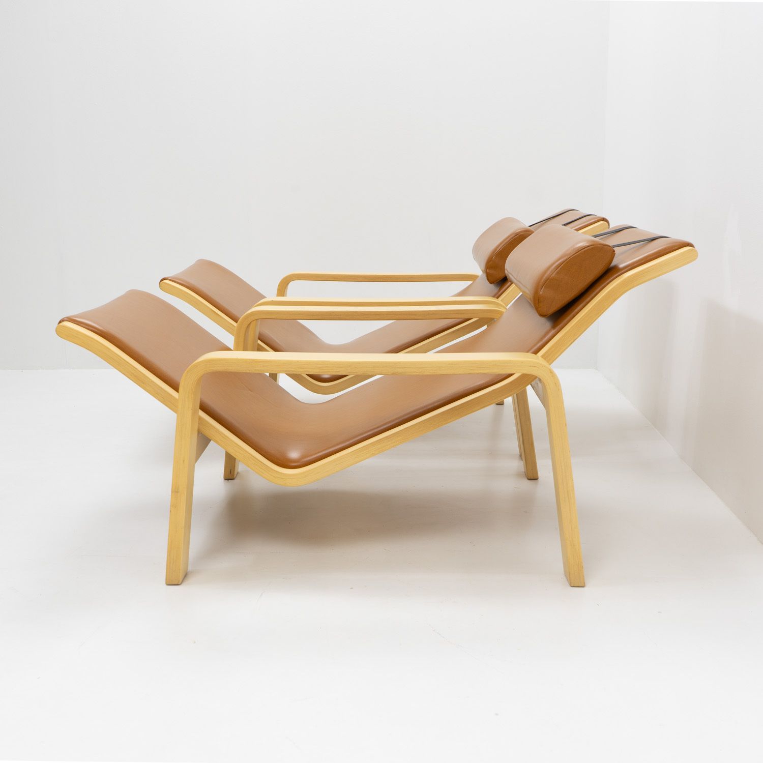 Pulkka Lounge Chairs By Ilmari Laippainen For Asko, photo Furniture