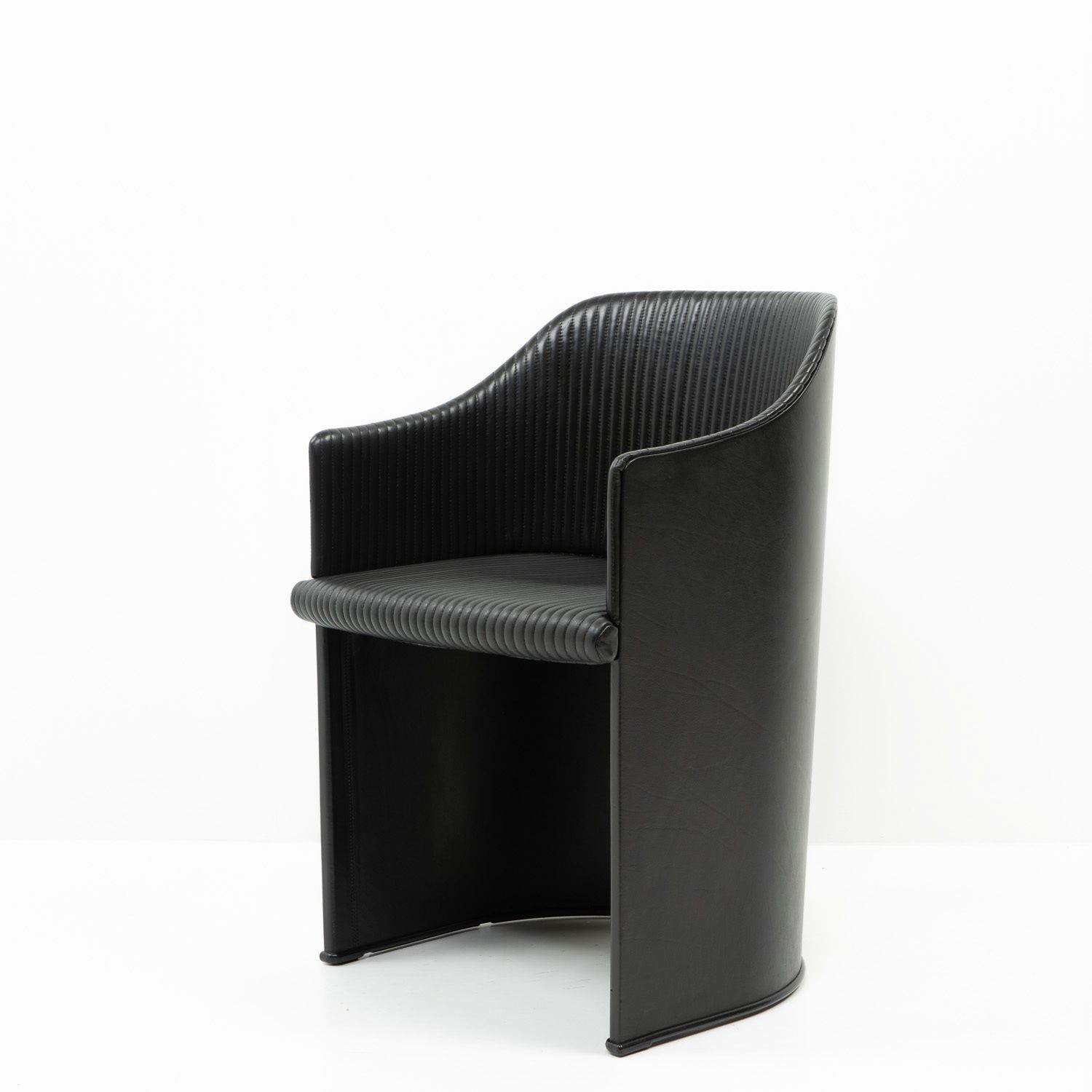 Artona 8551 Arm Chair By Afra And Tobia Scarpa For Maxalto – 1980s photo furniture