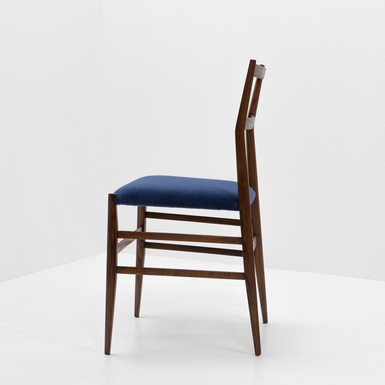 Gio Ponti, Superleggera Chair For Cassina, 1960s photo Furniture