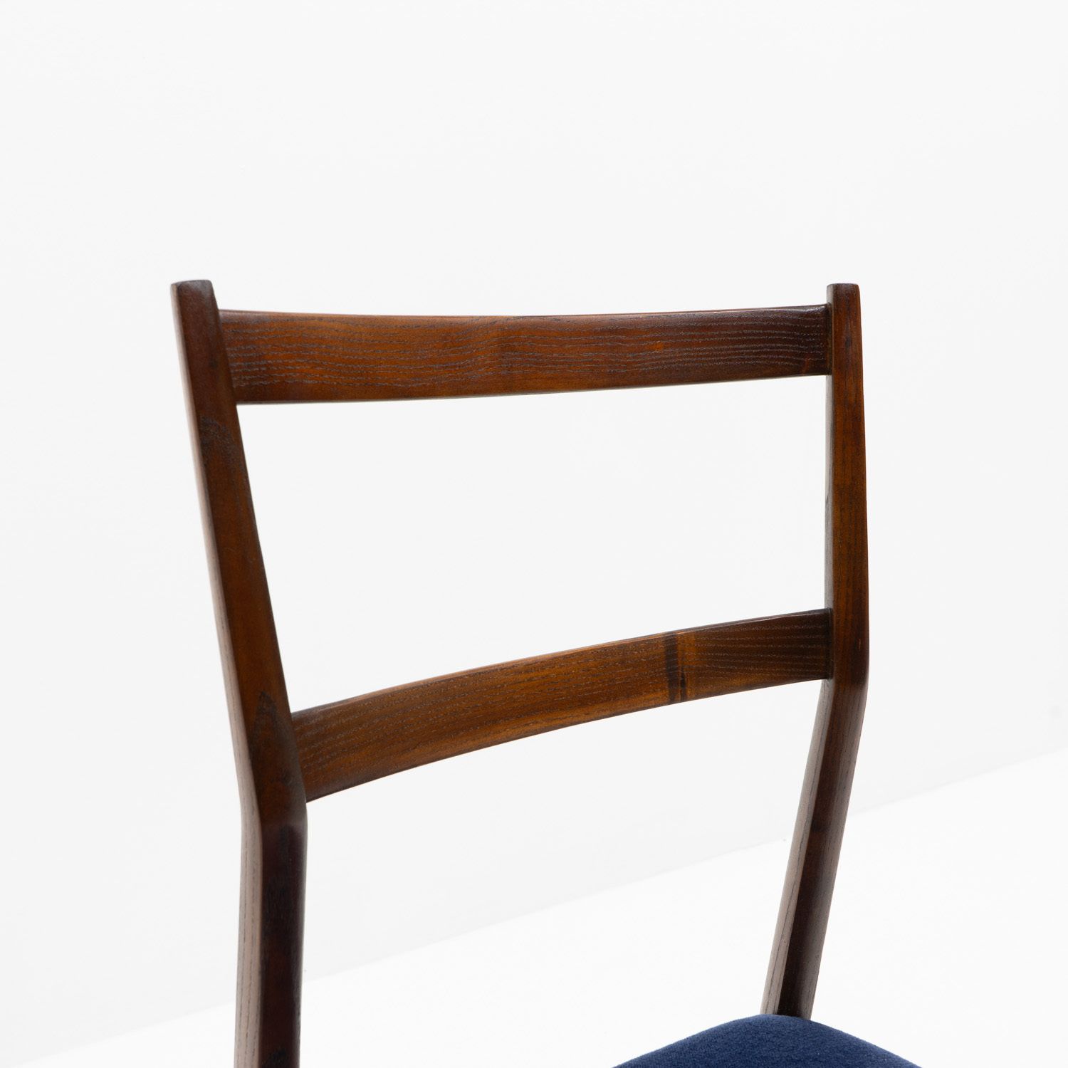 Gio Ponti, Superleggera Chair For Cassina, 1960s photo vinterior