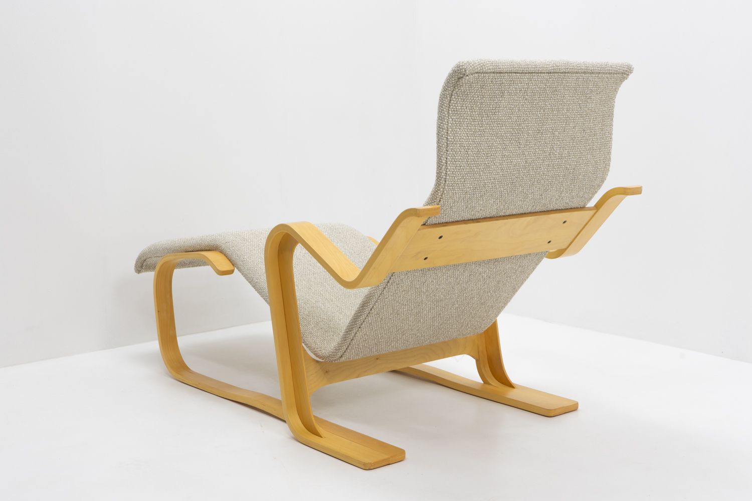 Marcel Breuer Chaise Longue “Isokon” 1970s   Knoll Int photo 2900.0