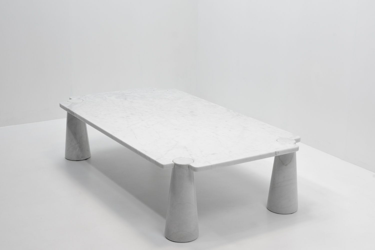 Italian Design Classic: Angelo Mangiarotti, Eros Marble Coffee Table, 1970s photo 12000.0