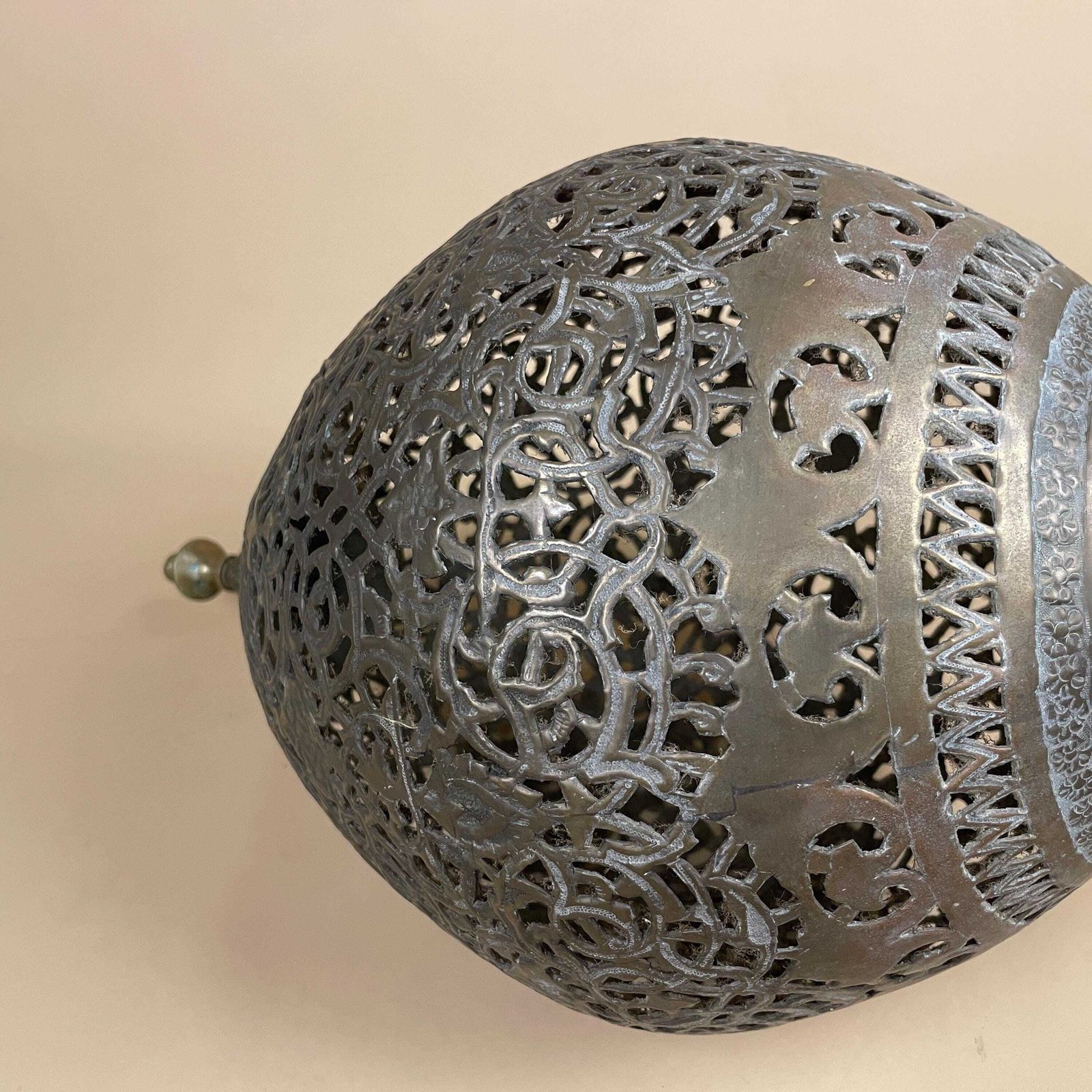Antique Metal Gold Moroccan Brass Lamp Lantern Hanging Light Handmade Patterned Engraved Ornate Vintage Pattern Tea Light Candle Morocco photo vinterior