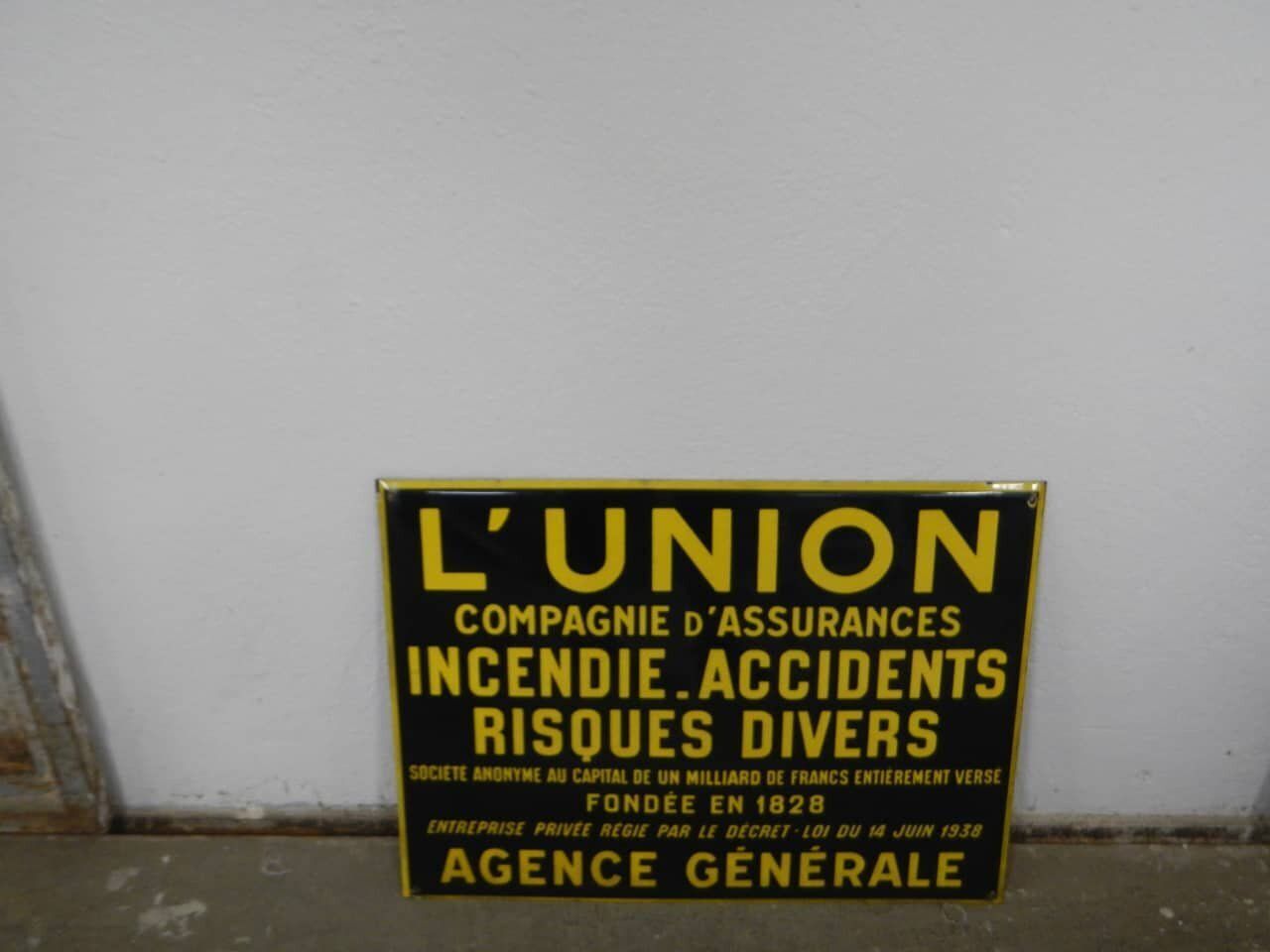 License Plate Union Compagnie Assicurance France, 1930 photo 380.0