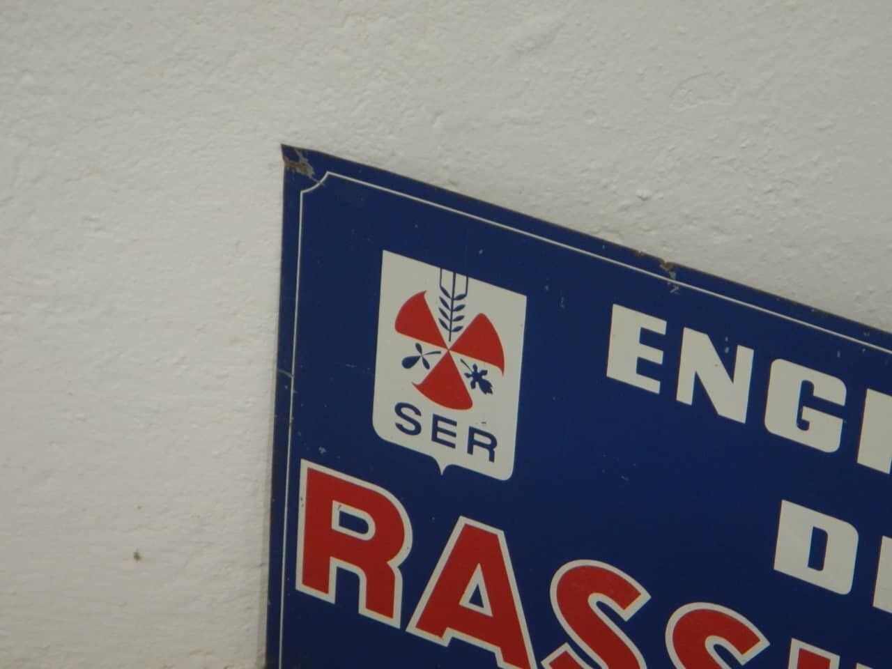 Rassuen License Plate, France, 1950 photo vinterior