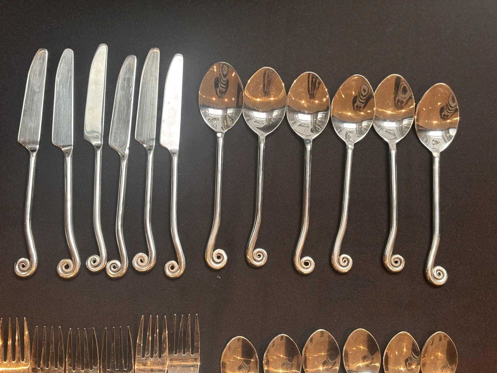 Set 24 Flatware Swirl Twist Cutlery French Twisted Ends Spiral Ends Brutalist Decor Medieval Viking Style Handmade 6 Gift Wedding photo vinterior