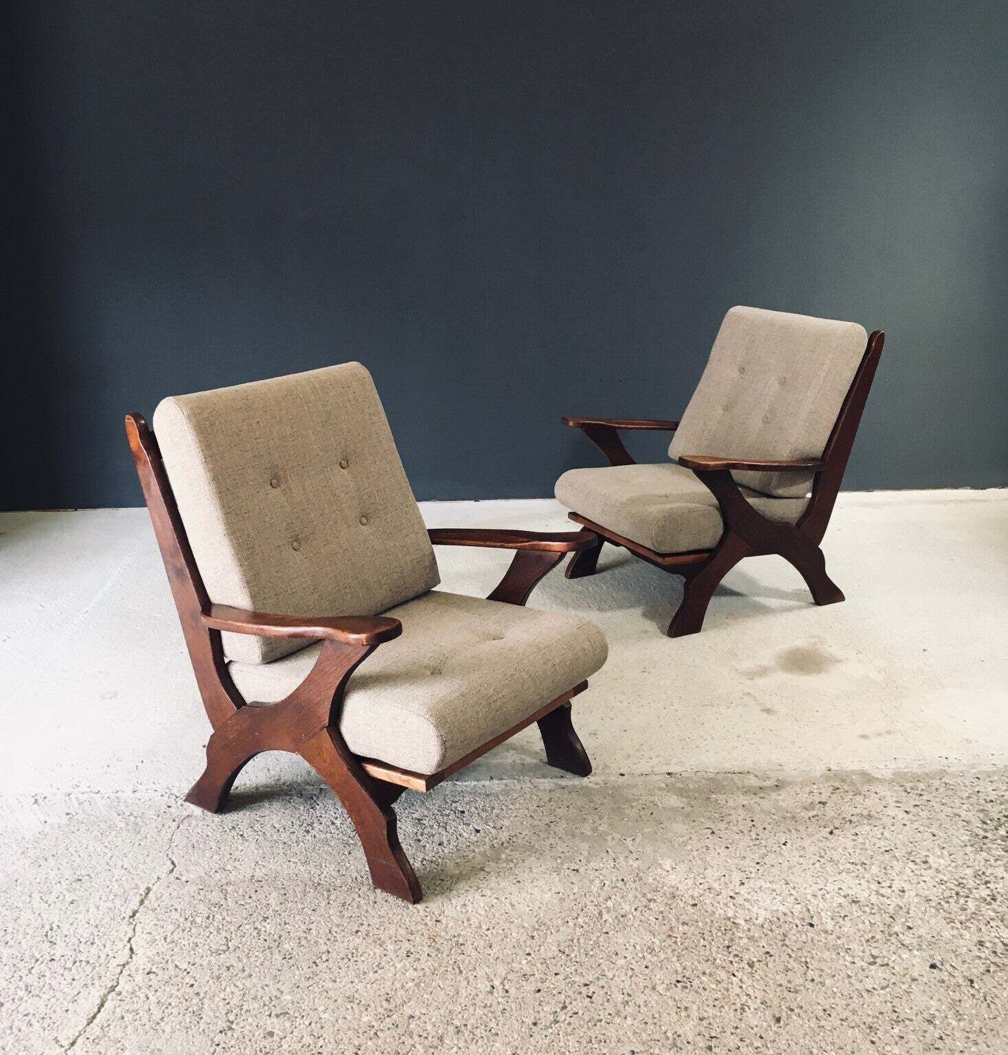 Meubels Rustieke X Frame Fauteuils, België, Ca. Jaren 1950 photo