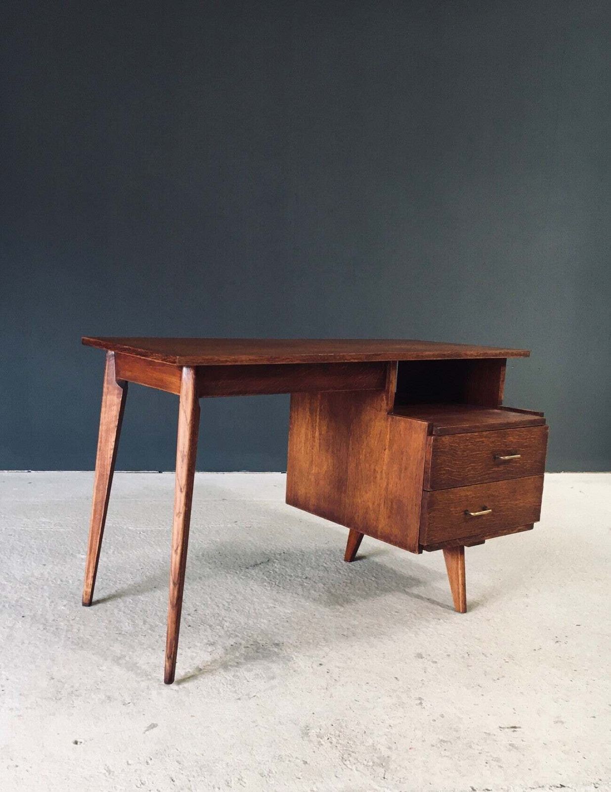 Modernistisch Schrijfbureau Uit De Wederopbouwperiode, Frankrijk, Ca. Jaren 1950 photo buy