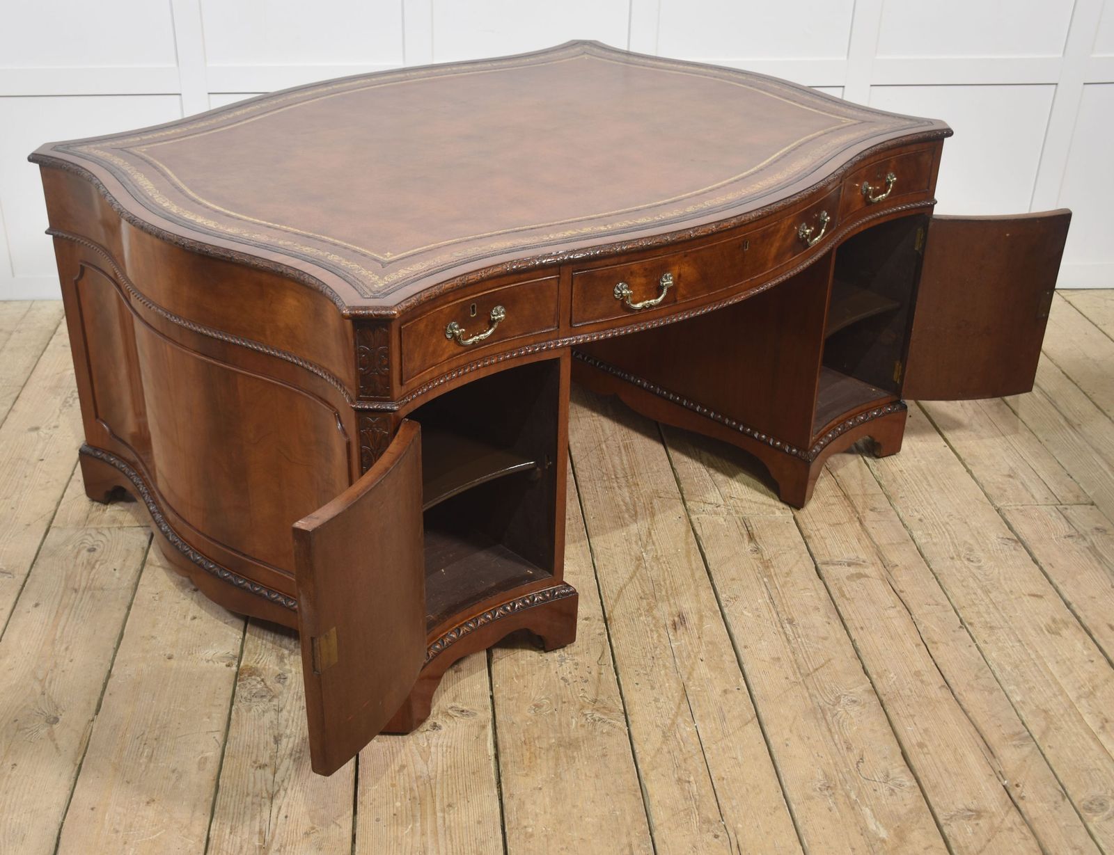 Chippendale Revival Mahogany Serpentine Partner’s Desk photo vinterior