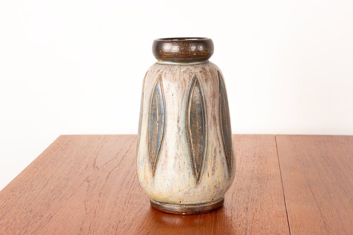 Vase Art déco en céramique émaillée, vert et gris, par Edouard Grégoire. photo furniture