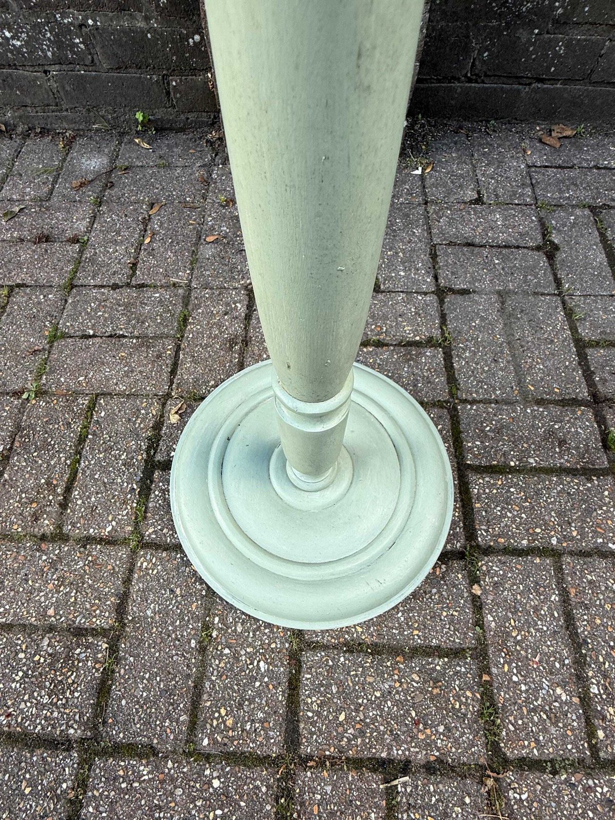 photo furniture Mid Century Tall Painted Green Shabby Chic Wooden Floor Lamp Base, Vintage Retro Lighting, Shabby Chic Cottage Style Standard Lamp 156cm