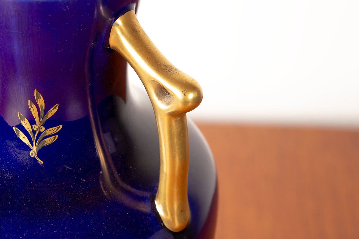 Grand vase de style néoclassique en porcelaine, motifs bleu cobalt et or, manufacture Pinon Heuzé, 1930. photo buy