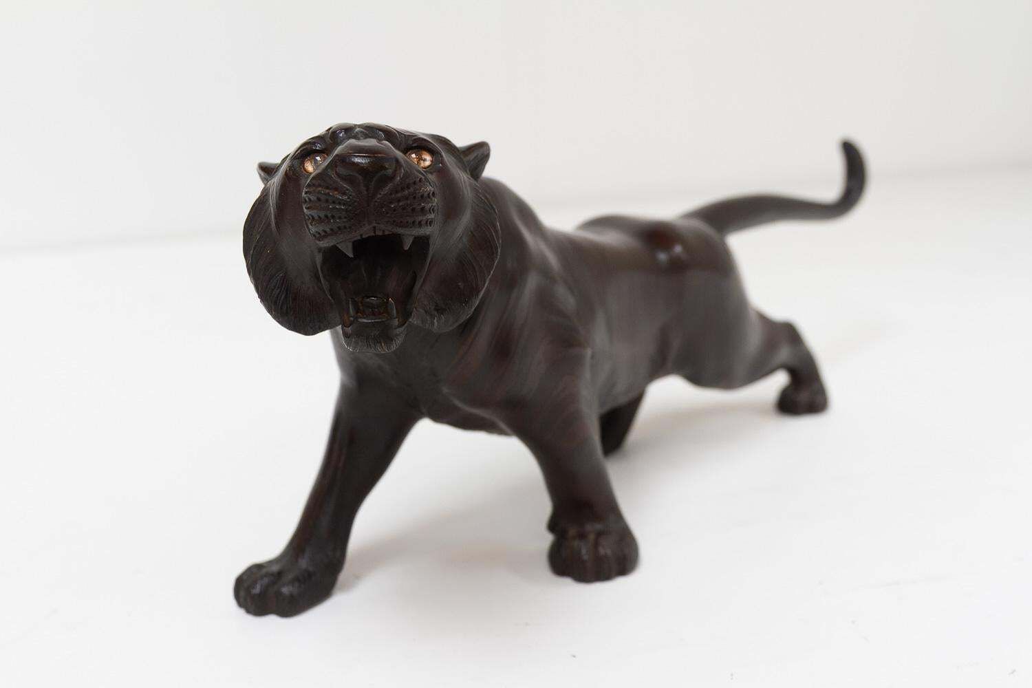 Japanese Meiji Bronze Tiger Sculpture, 1900s. photo buy