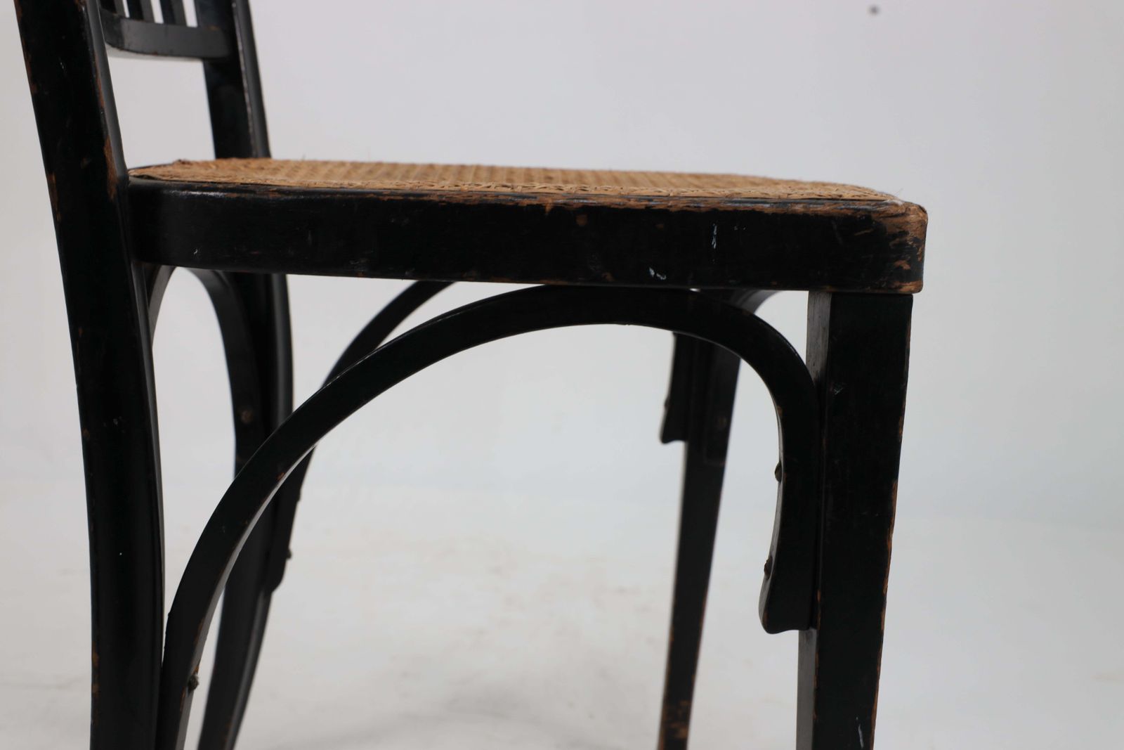 photo vinterior Gustav Siegel For J And J Kohn. Three Ebonised Bentwood Dining Or Cafe Chairs.