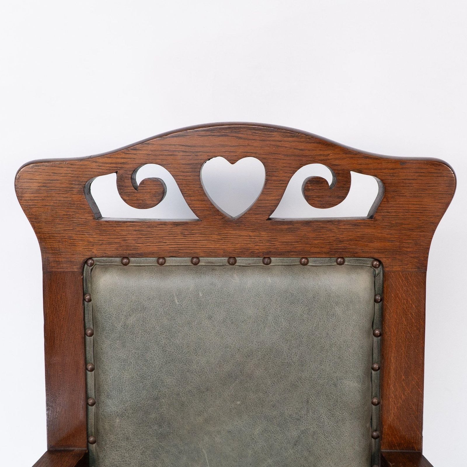 Heal And Son (Attributed). An Arts And Crafts Six Legged Oak Armchair photo vintage