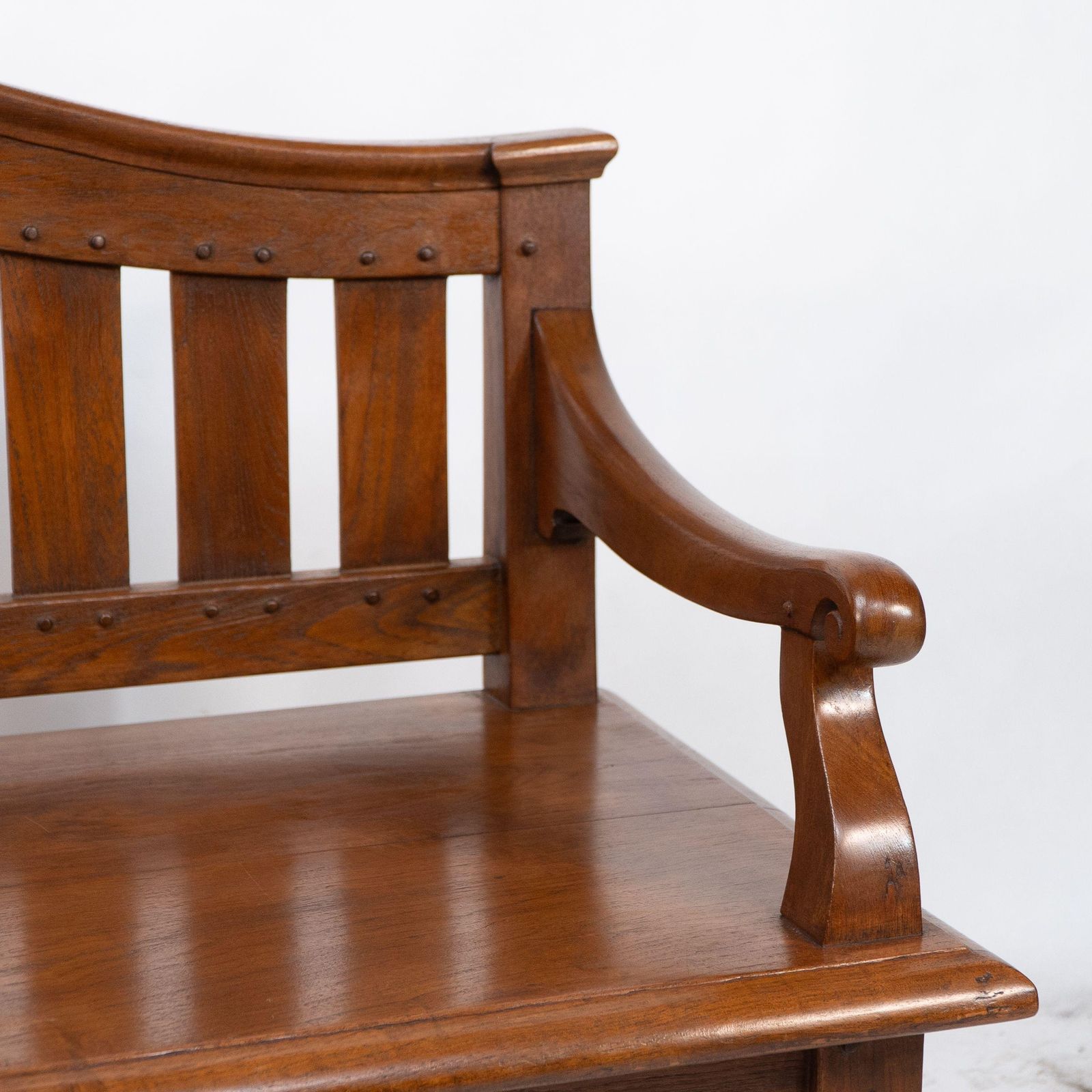 An Arts And Crafts Super Quality Teak Hall Bench In The Style Of Arthur Simpson photo vinterior