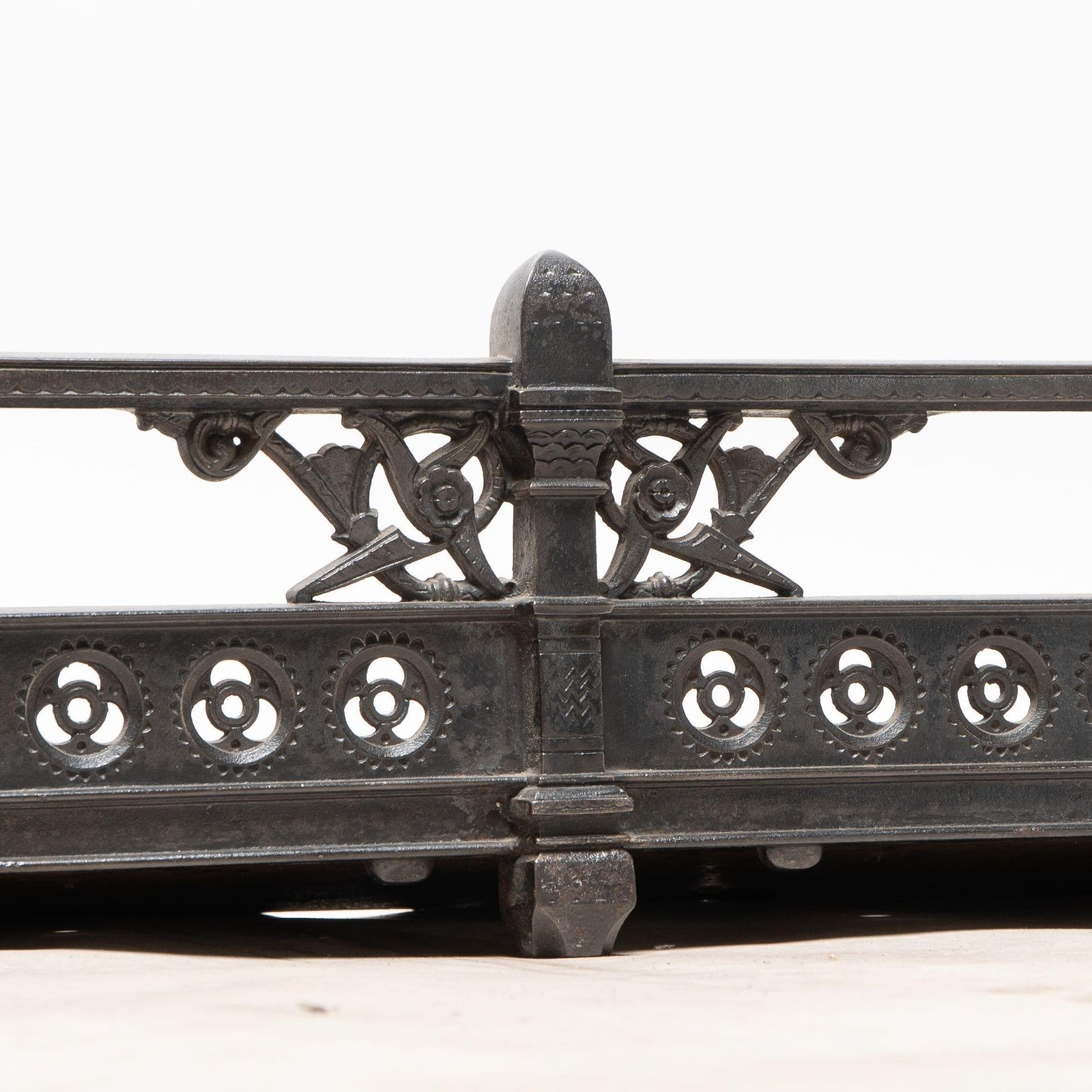 DR Christopher Dresser For Coalbrookdale. An Aesthetic Movement Cast Iron Fender photo 5609.0