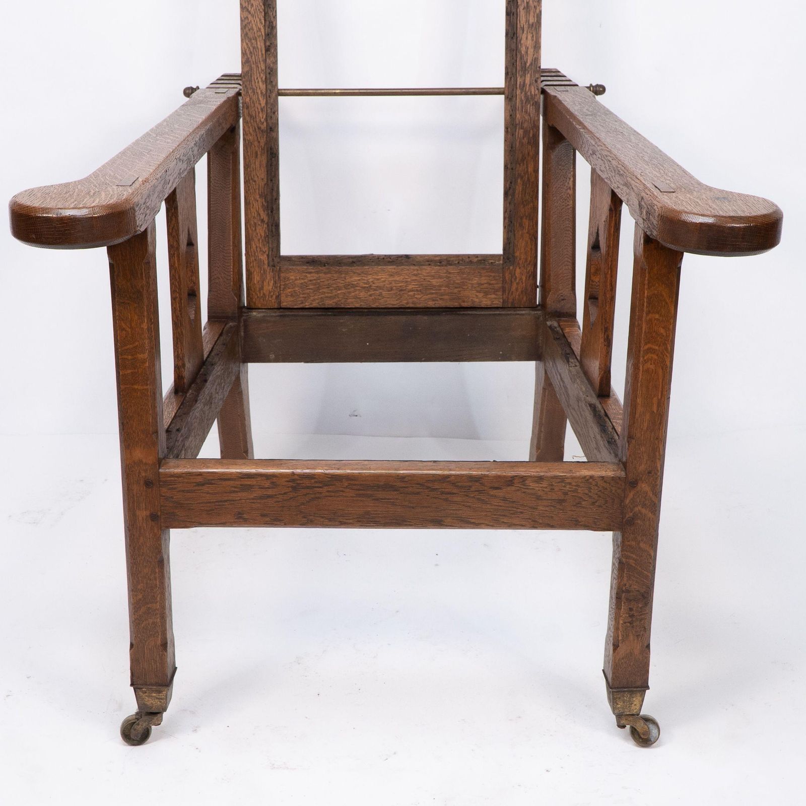 photo furniture A Cotswold School Arts And Crafts Reclining Oak Armchair Of Superior Quality