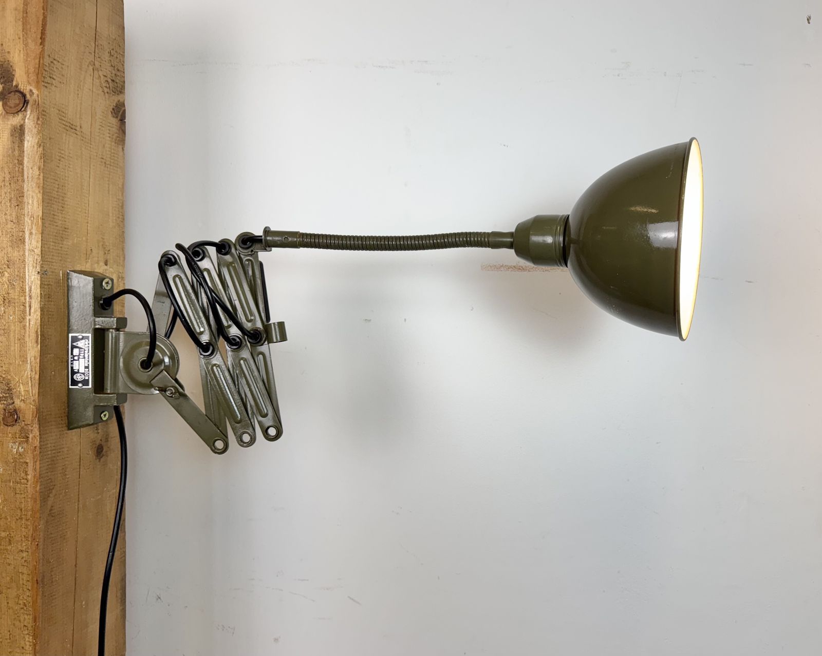 Green Industrial Military Gooseneck Scissor Wall Lamp From Elektroinstala, 1960s photo for sale