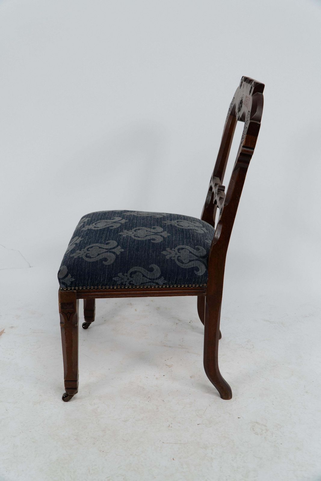photo buy A Set Of Four Aesthetic Movement Oak Dining Chairs With Carved Decoration