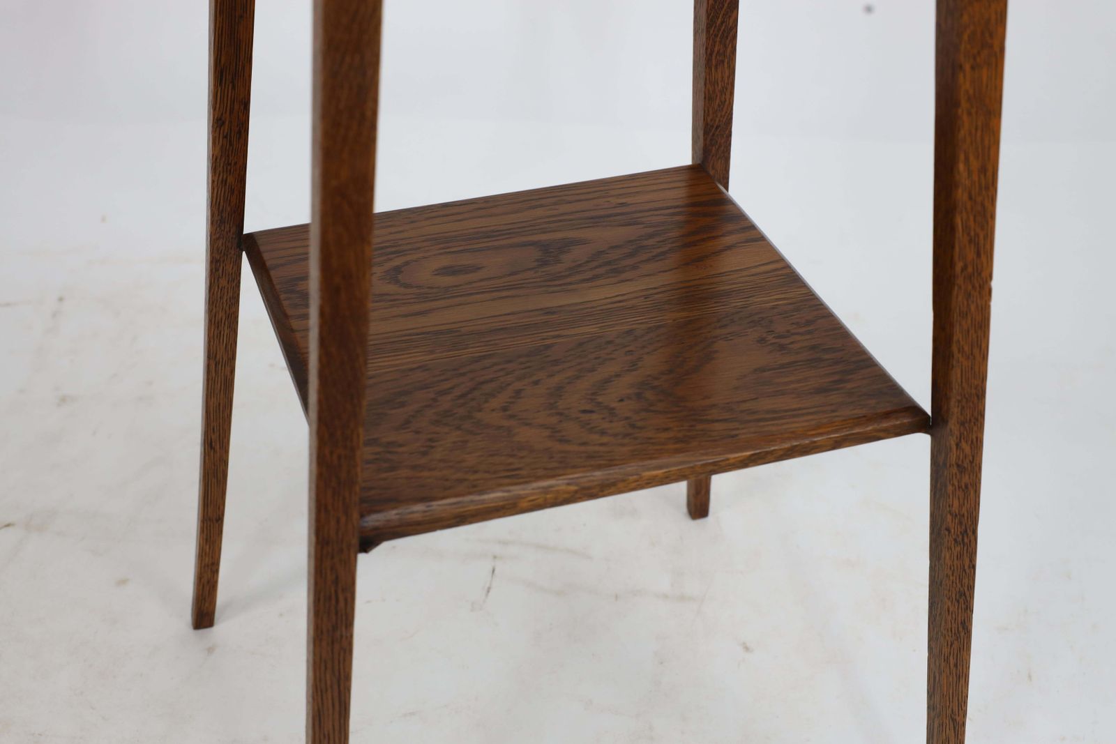 photo buy Waring And Gillow. A Good Quality Little Arts And Crafts Oak Sidetable