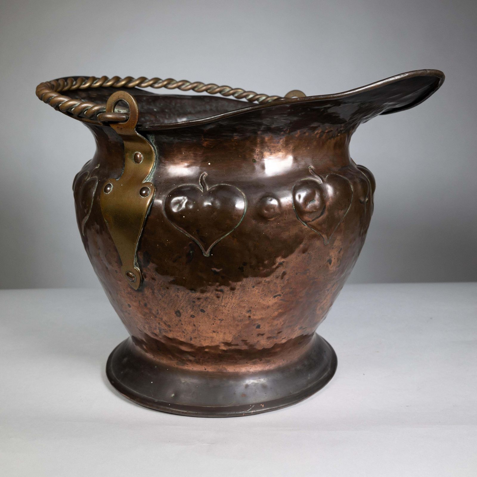 Arts & Crafts Copper Coal Bucket W. Repousse Leaf Decoration & Rope Twist Handle photo for sale