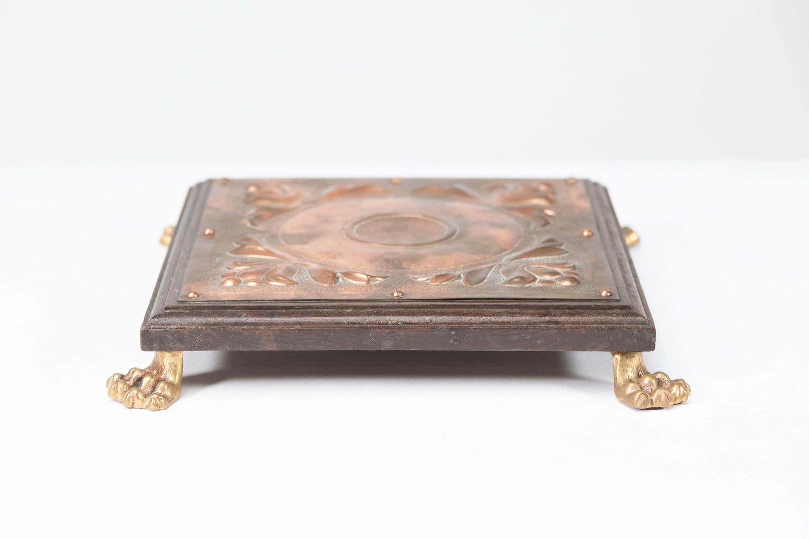 Benham & Froud Attri. An Arts & Crafts Copper And Oak Teapot Stand Or Trivet photo Home Decor
