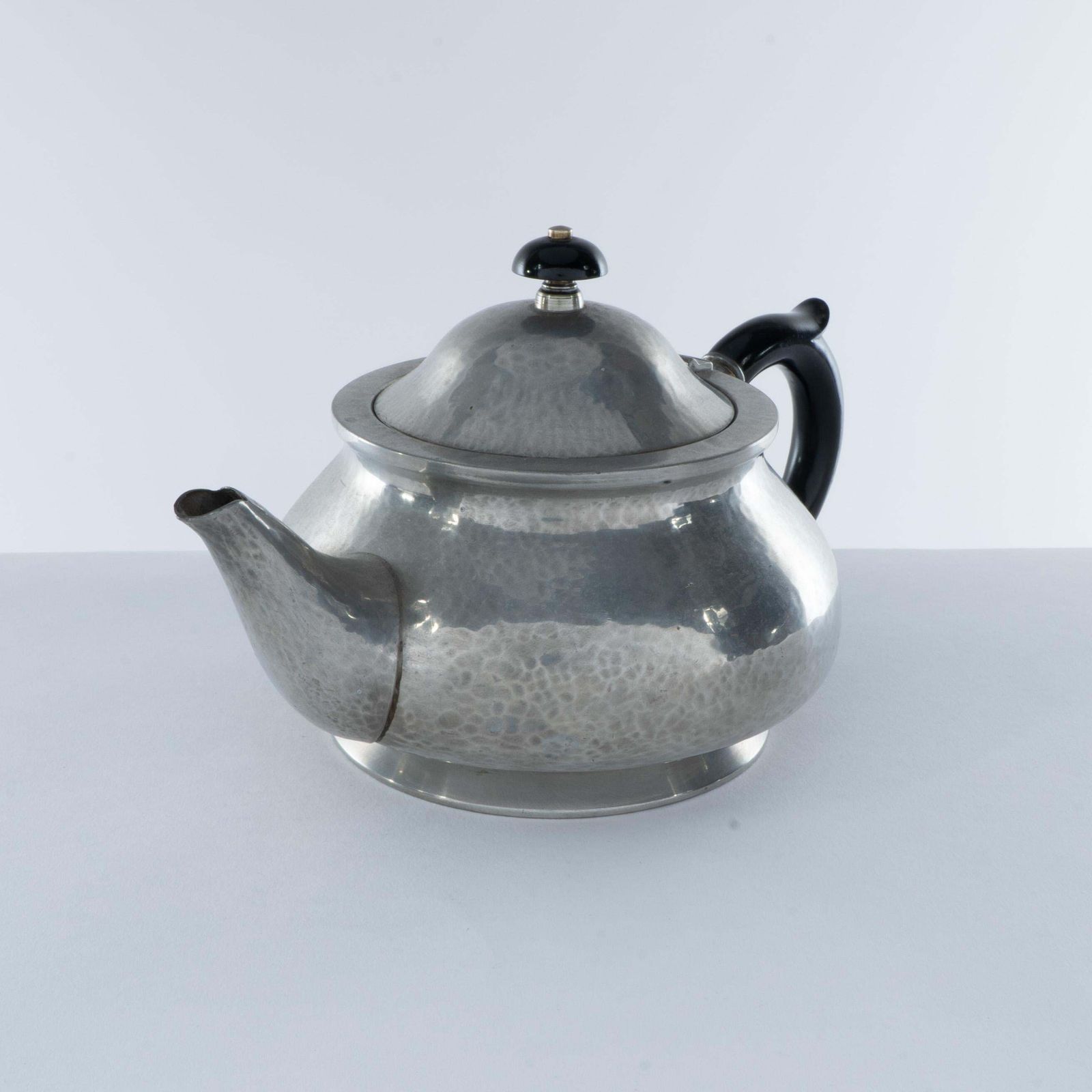 Liberty And Co. An Arts And Crafts Six Piece Pewter Tudric Tea Set photo Home Decor