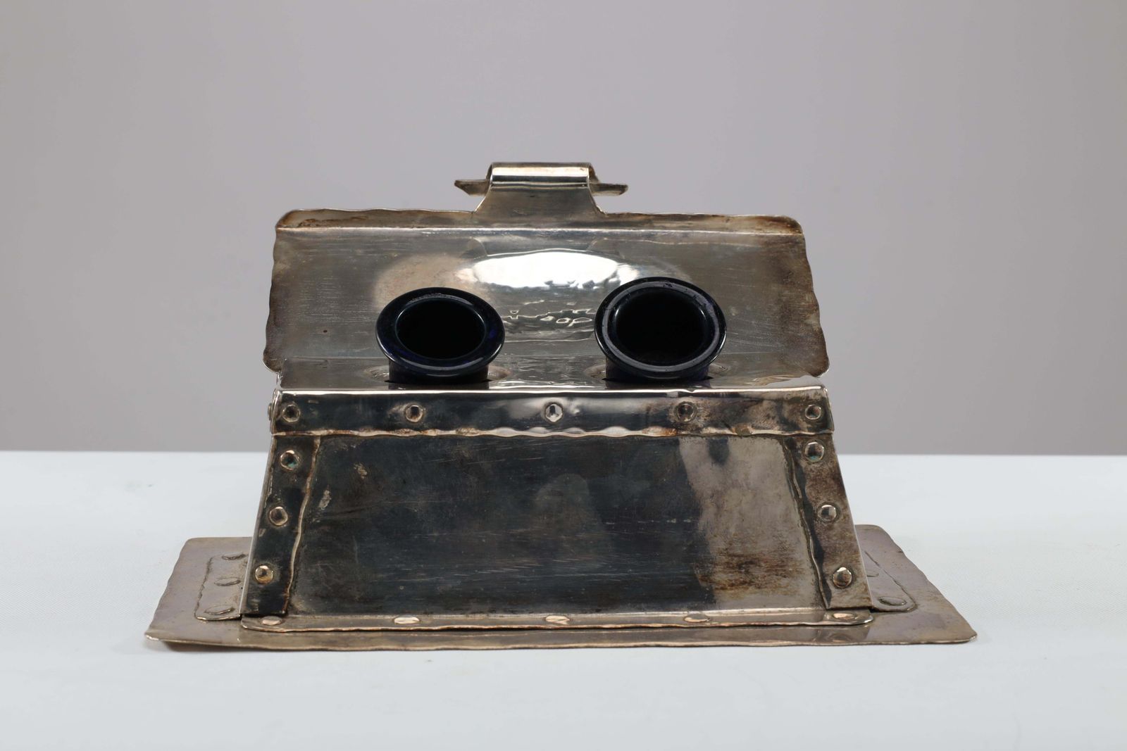 A J Seward Of Birmingham Arts And Crafts Hammered Electro Plated Double Inkstand photo vintage